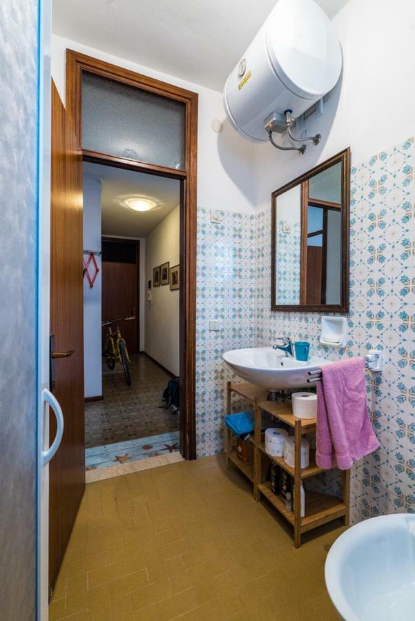 Appartamento A Pochi Passi Dal Mare Каорле Екстериор снимка